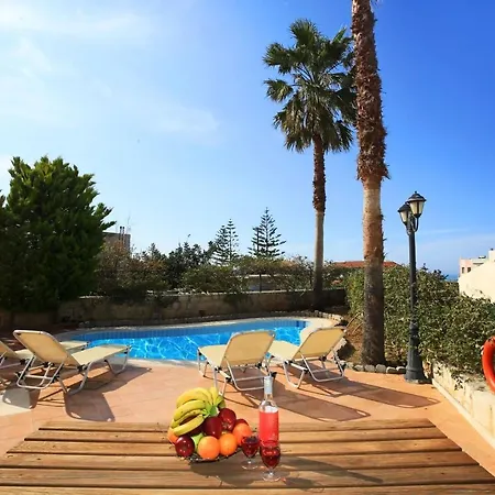 Ode With Private Pool
